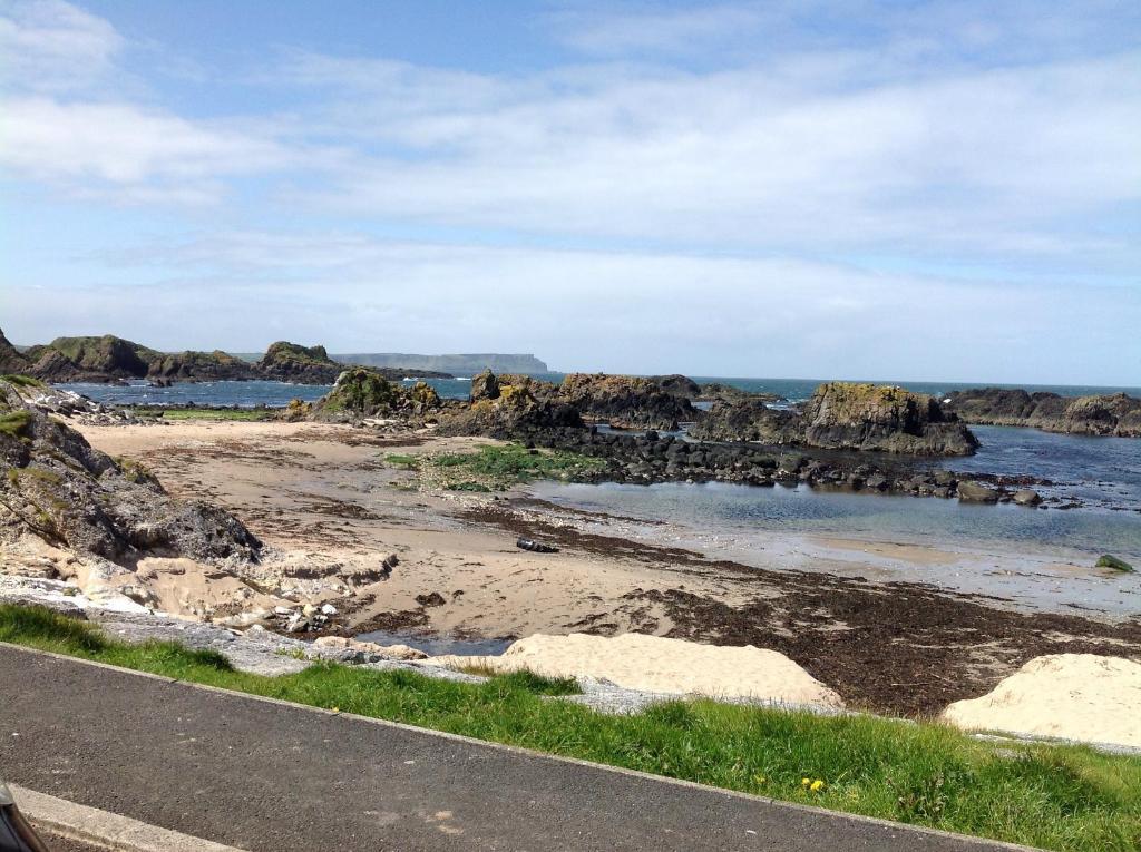 Bed and Breakfast Garron View Cushendall Esterno foto